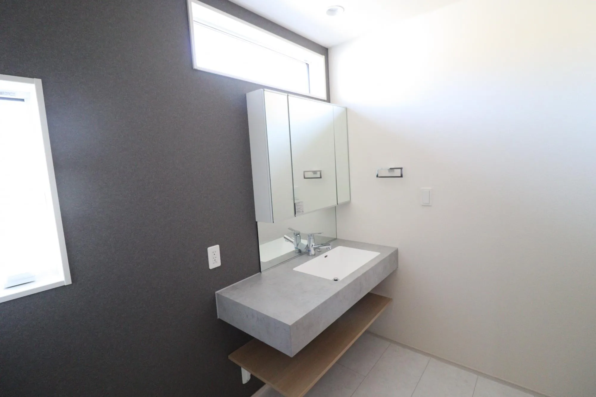 【洗面脱衣所/1号棟】