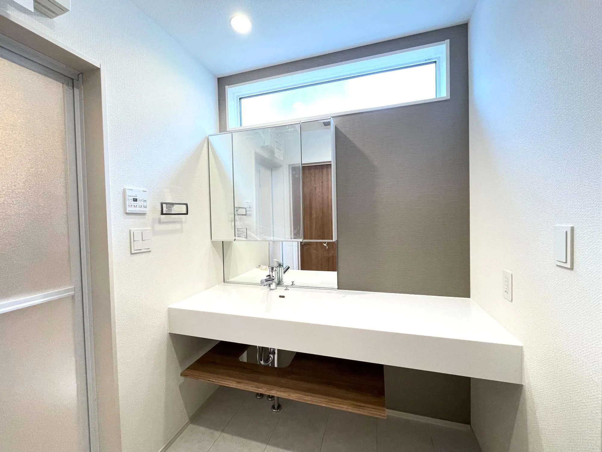 ①号棟　洗面室