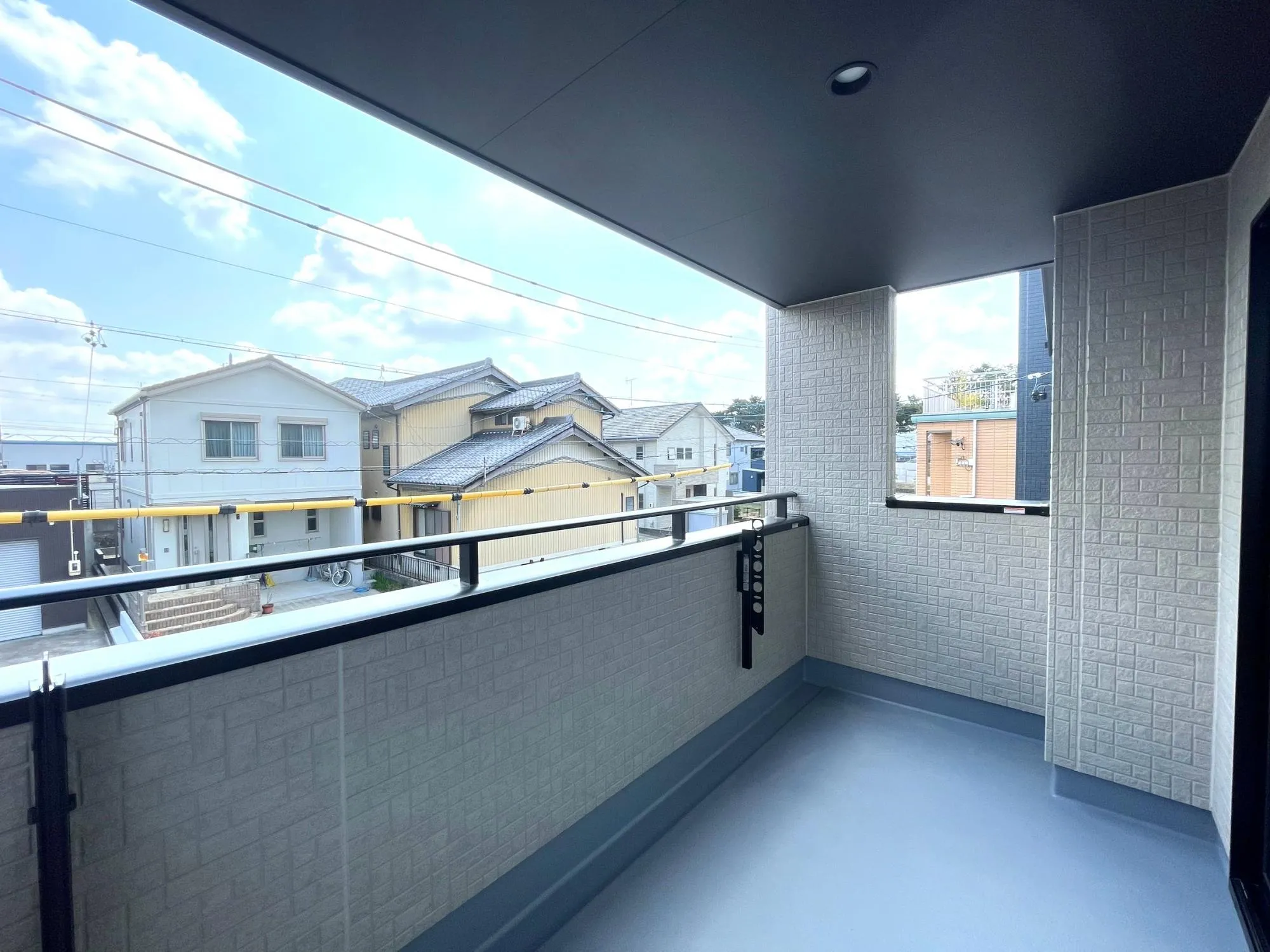 ②号棟　インナーバルコニー