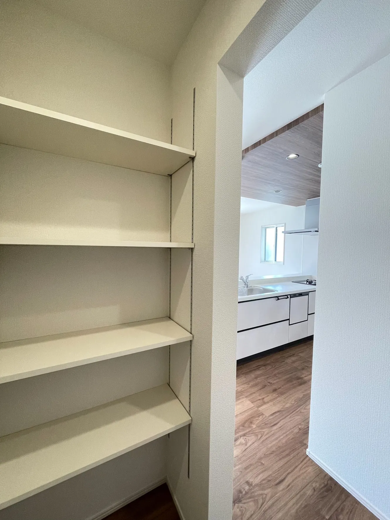 ③号棟　パントリー