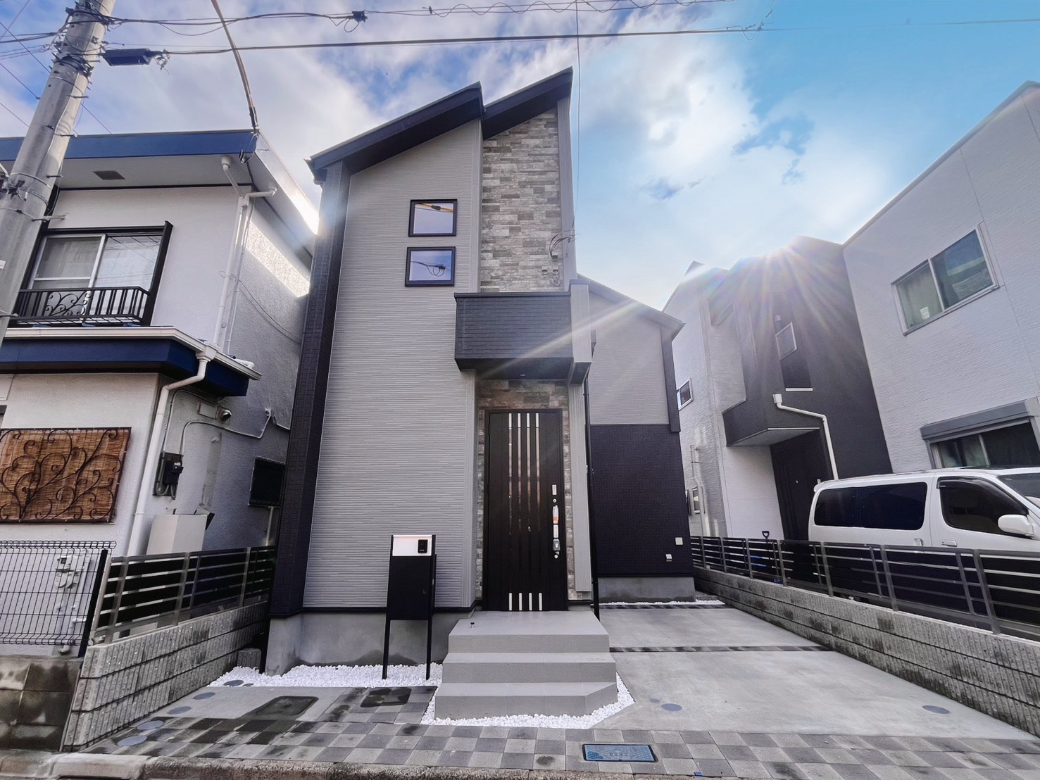 ブルーミングガーデン 三鷹市新川2丁目1棟