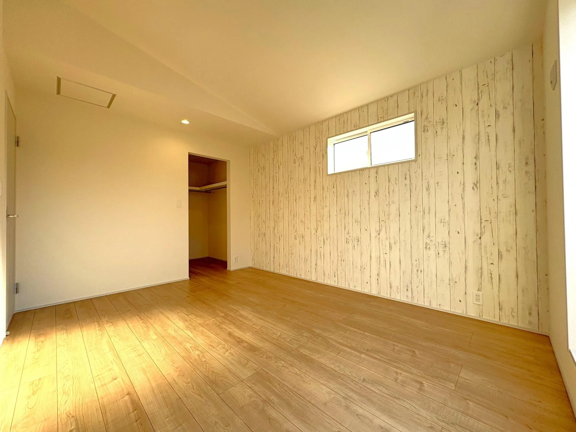 2号棟WIC付主寝室7.8帖