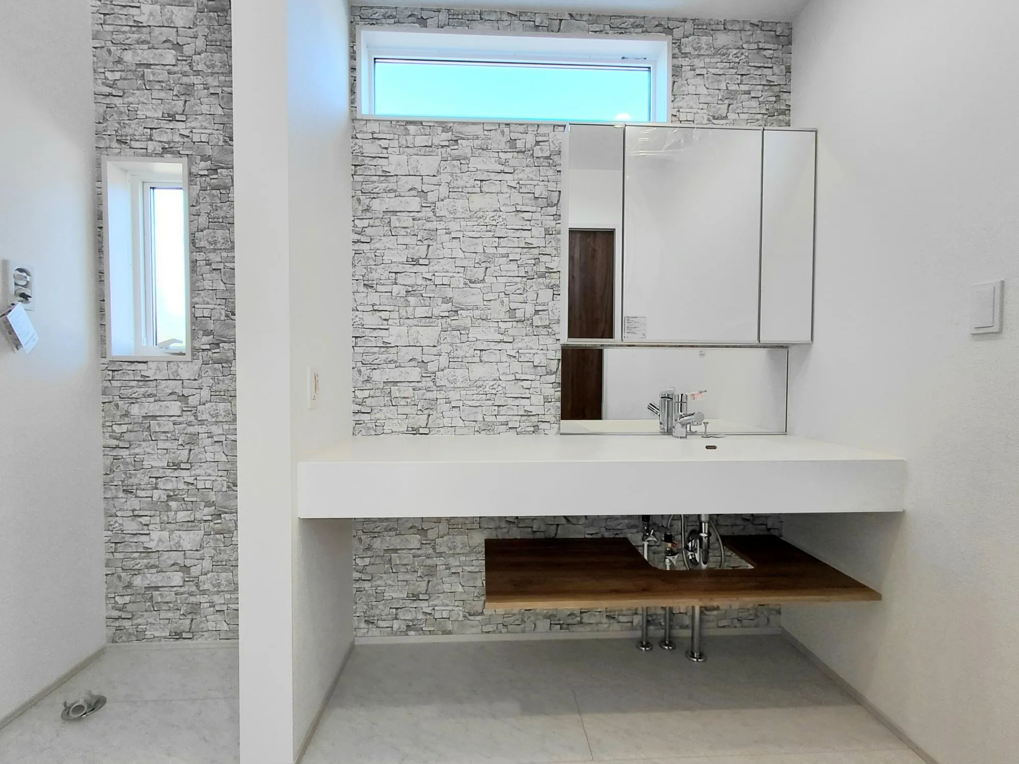 1号棟　洗面所①