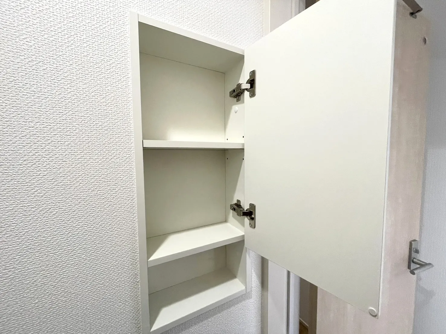 2号棟　トイレ　壁面収納