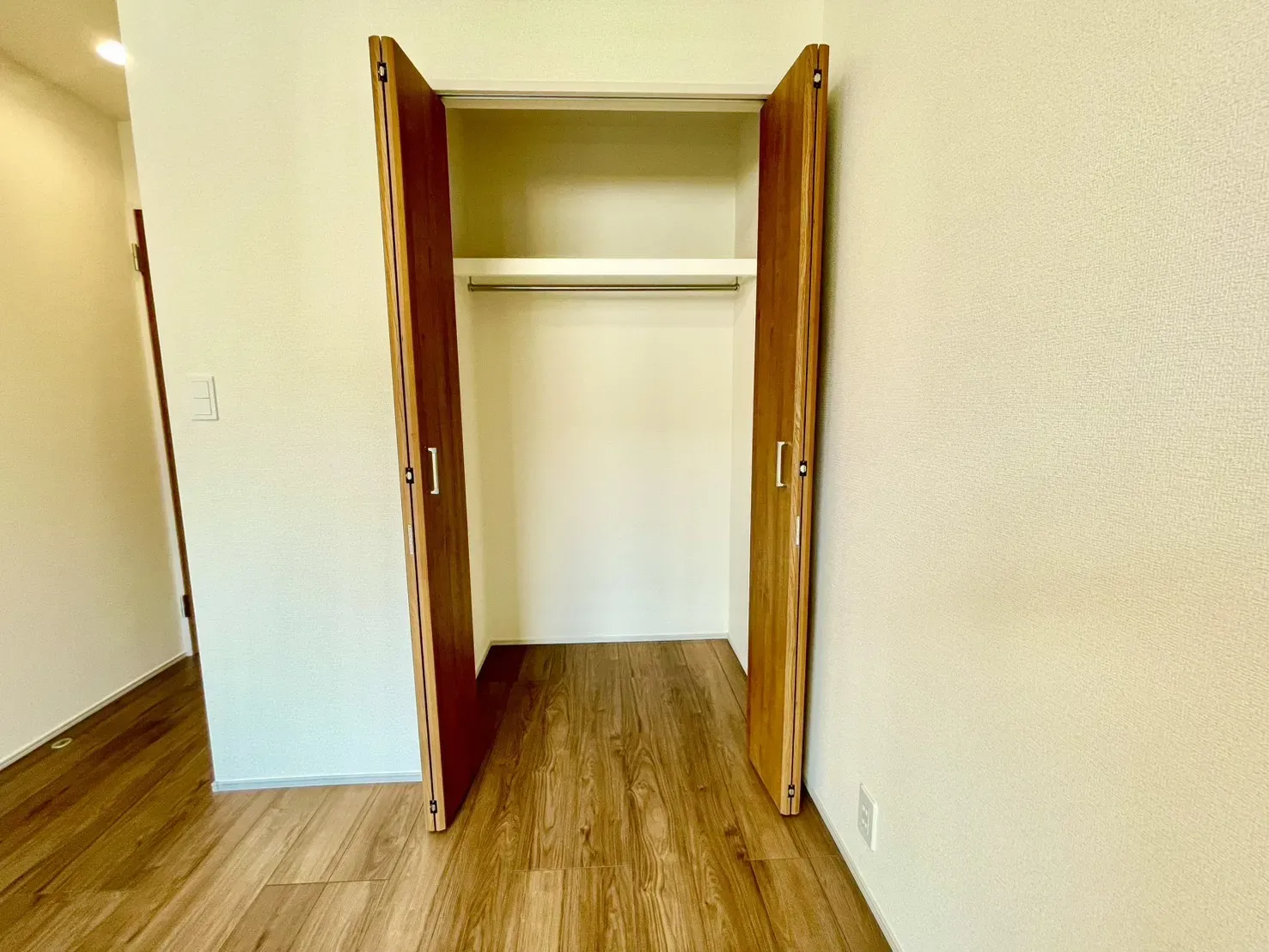 クローゼット収納