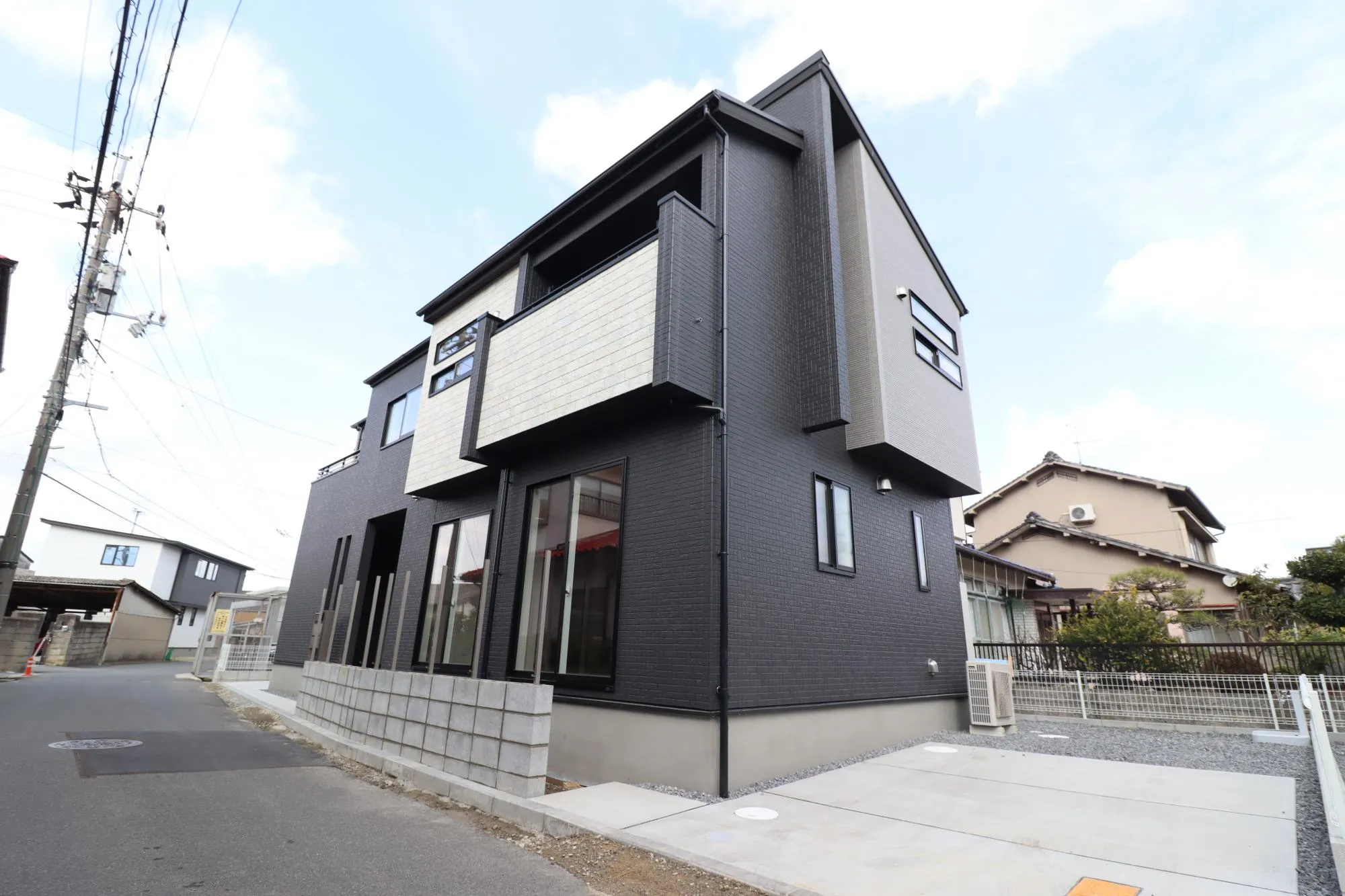 【1号棟/外観写真】