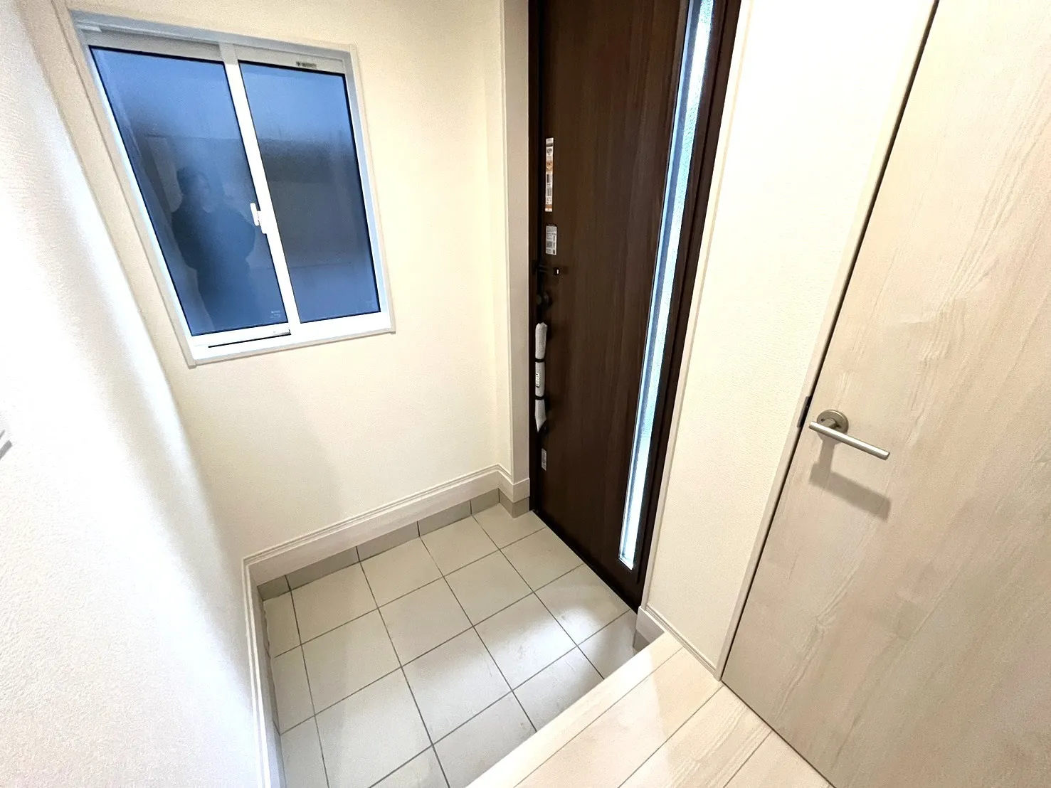 ☆1号棟　玄関☆