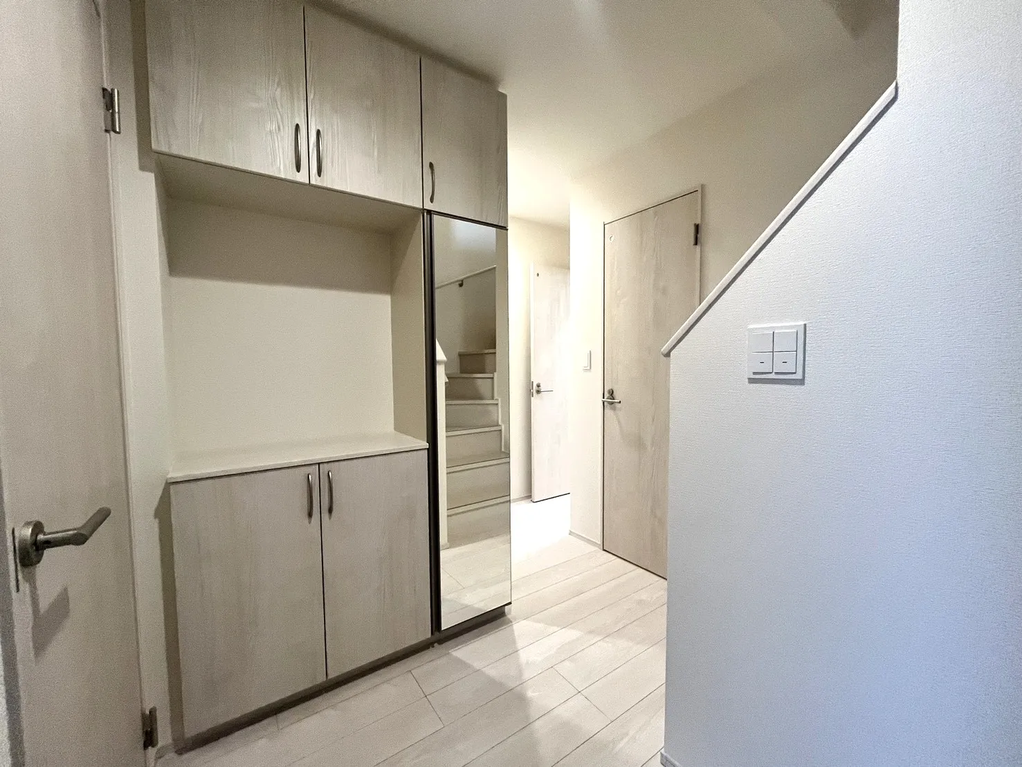 ☆1号棟　玄関☆