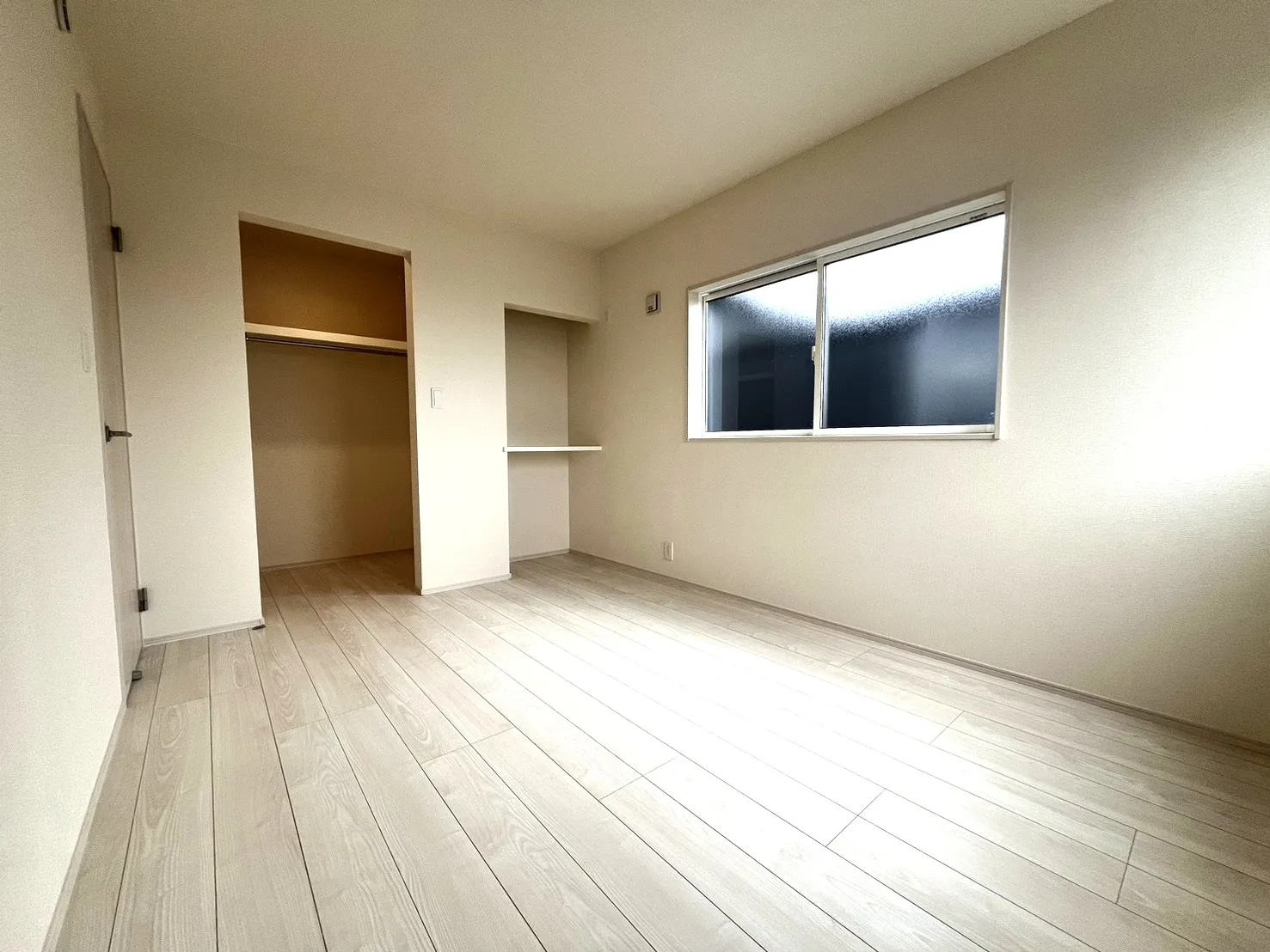 ☆1号棟　洋室6.25畳☆