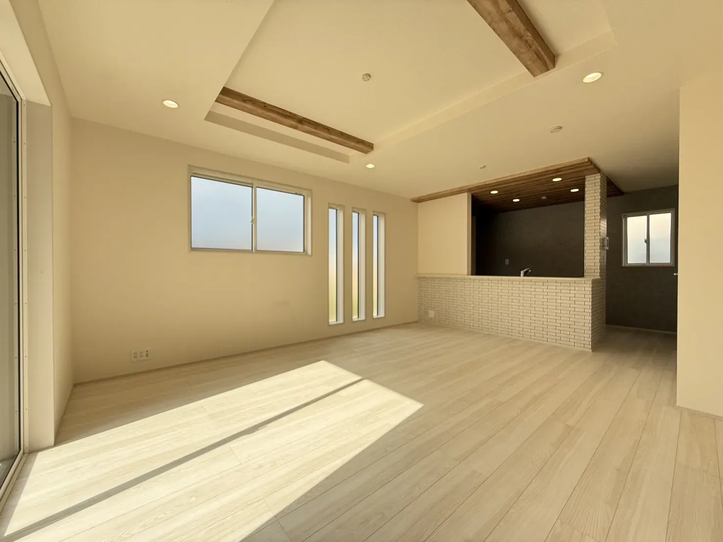 【LDK19.0帖】
折上天井で開放感とデザイン性アップ!