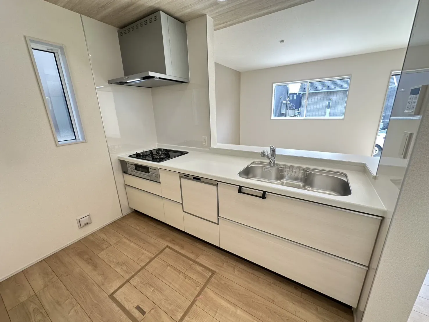 対面式キッチン食洗機付き