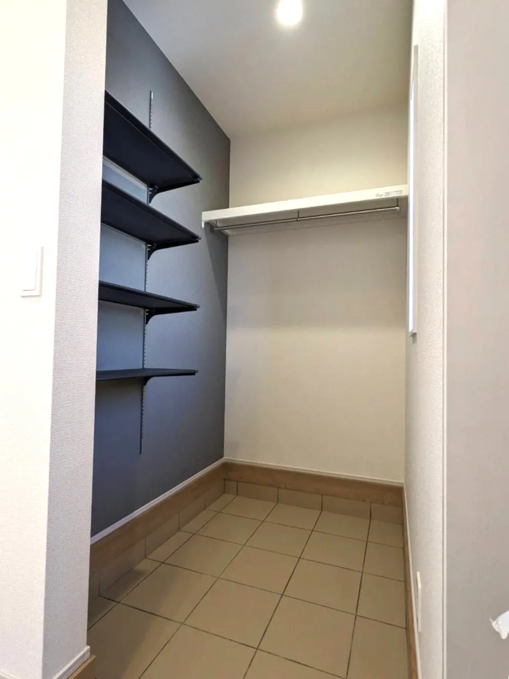 ◇玄関土間収納