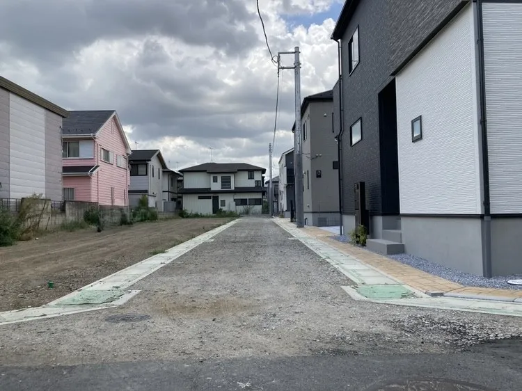 【街並み】落ち着いた住環境につながる私道です!