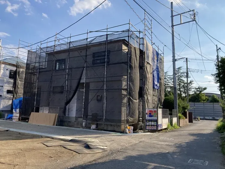 現在工事が進行中の新築住宅です!完成後の外観イメージが楽しみになる物件です☆