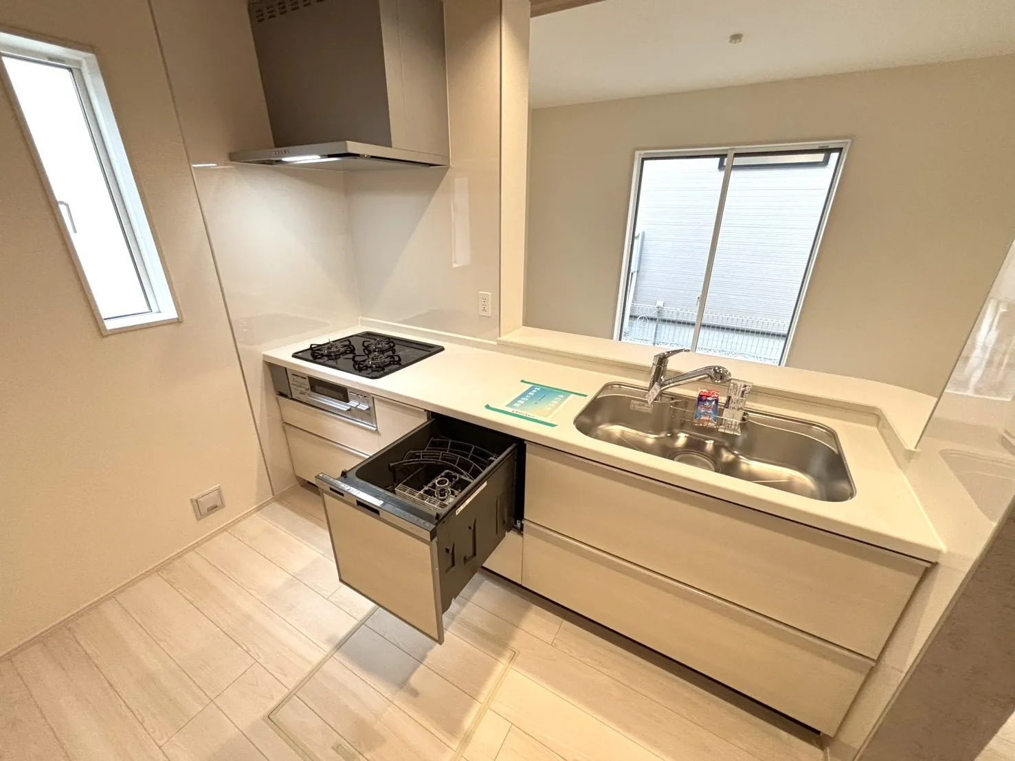 【1号棟:キッチン】