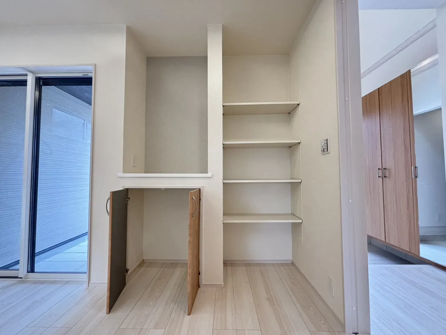 【2号棟:収納】