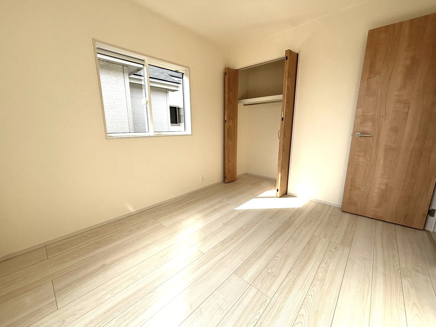 【2号棟:洋室】