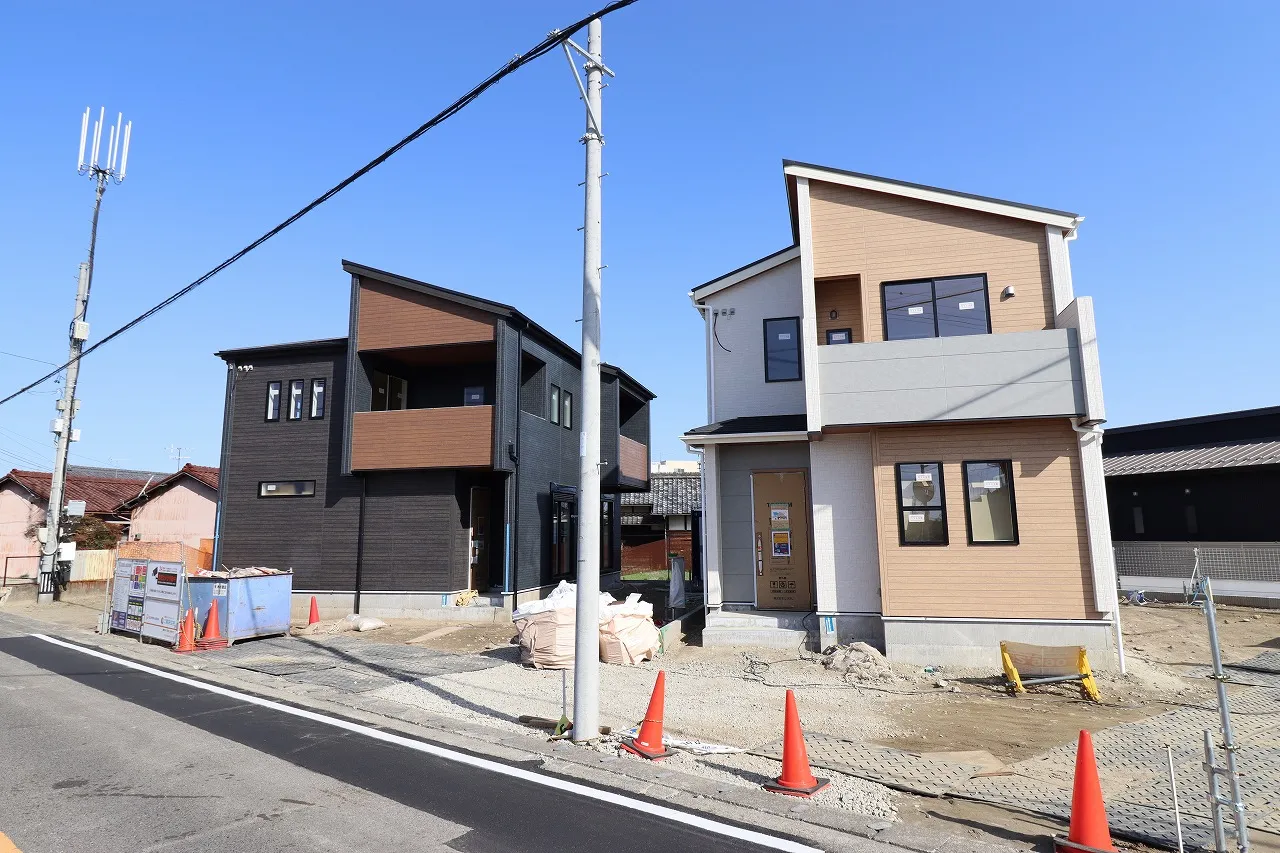 ①②号棟　外観写真(足場外れ)