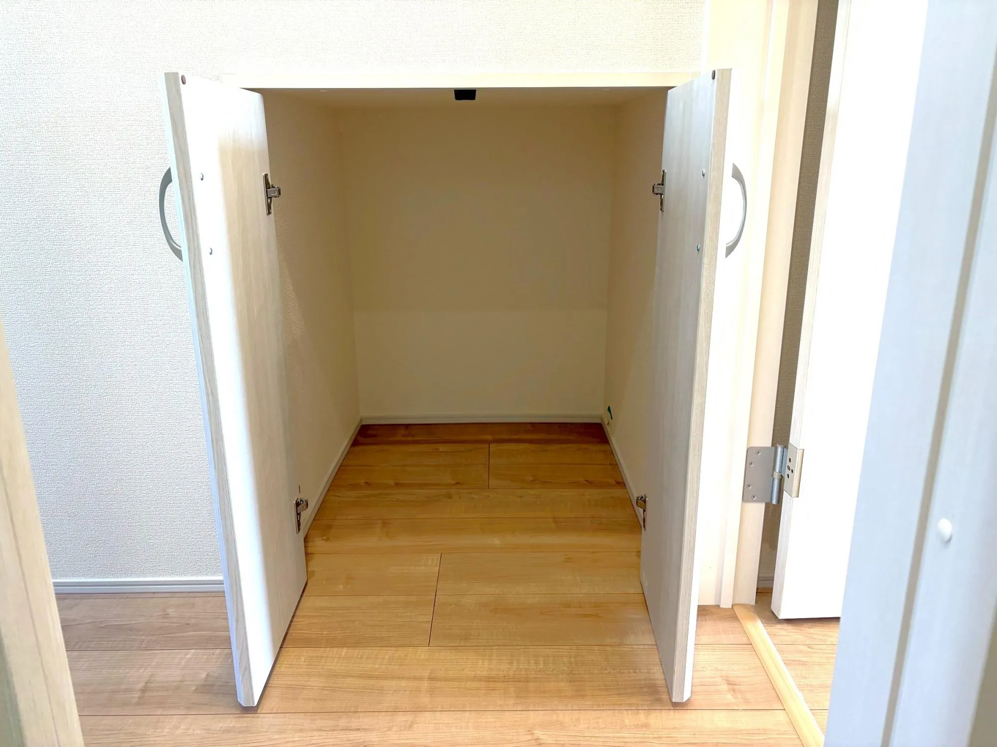 1号棟階段下収納