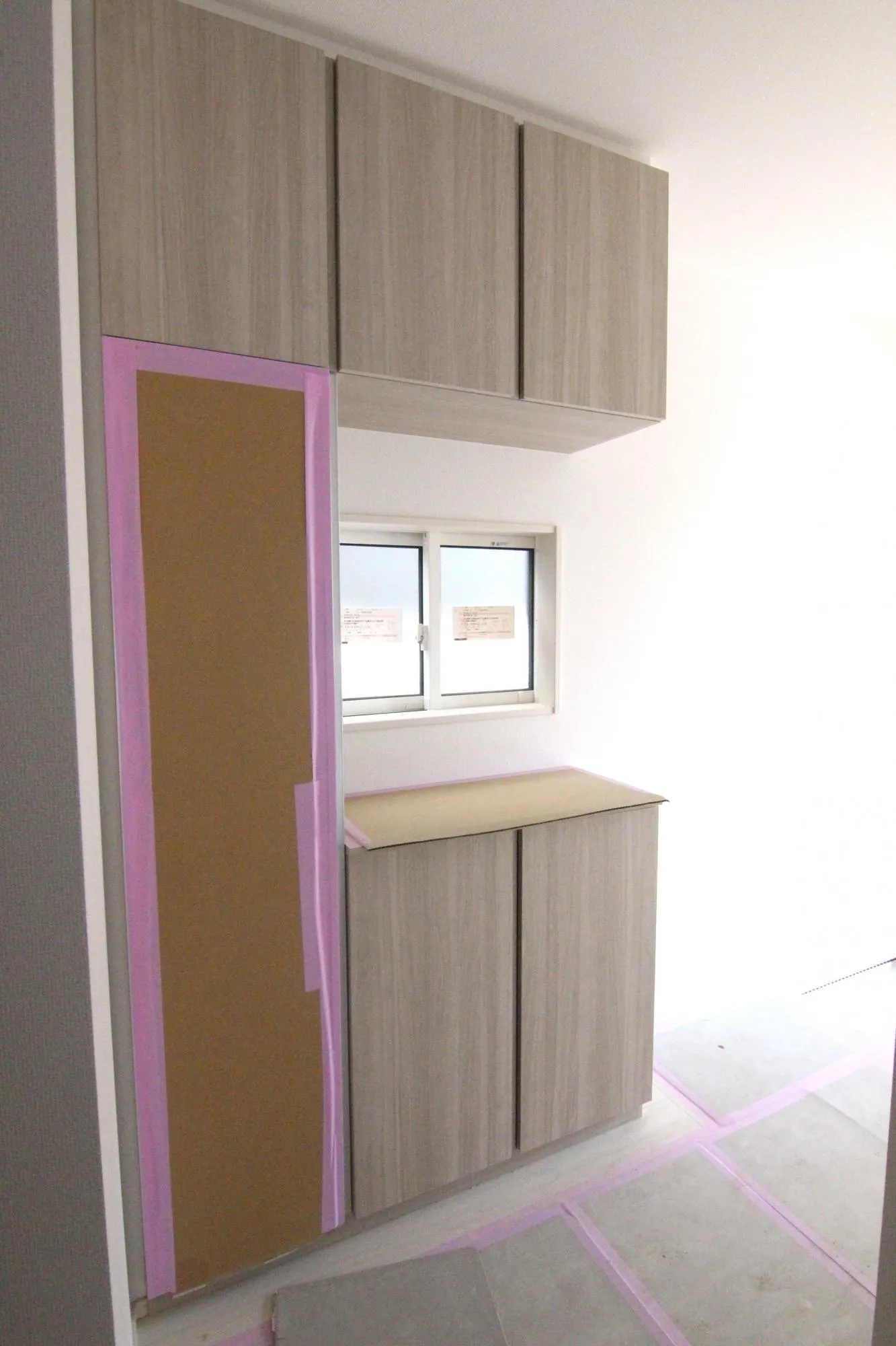 【2号棟玄関収納】