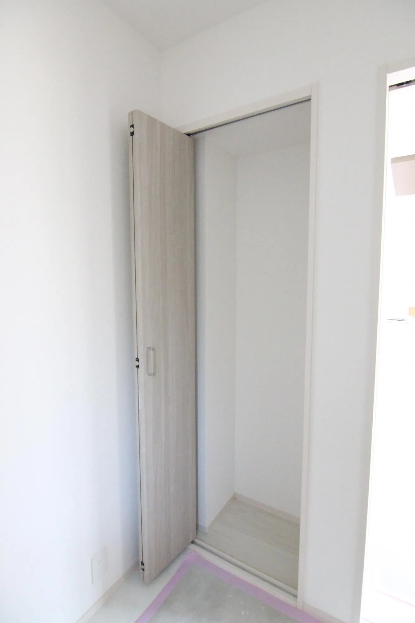 【2号棟洗面台収納】