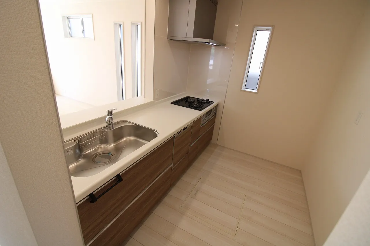 1号棟16帖食洗機付きシステムキッチン(2026年4月撮影)