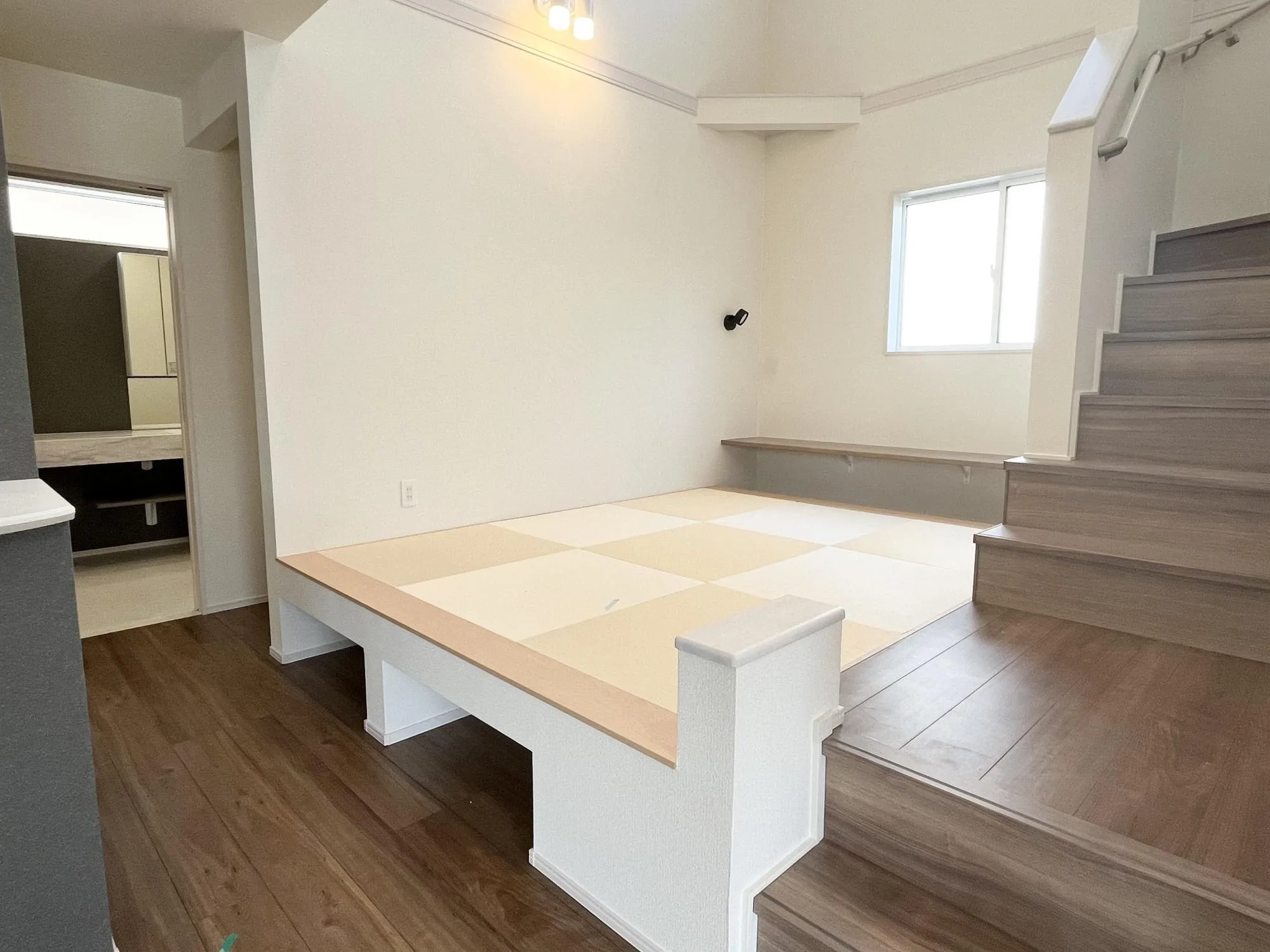 マルチスキップ 縁なしタタミ4.375帖
(※カウンター含)