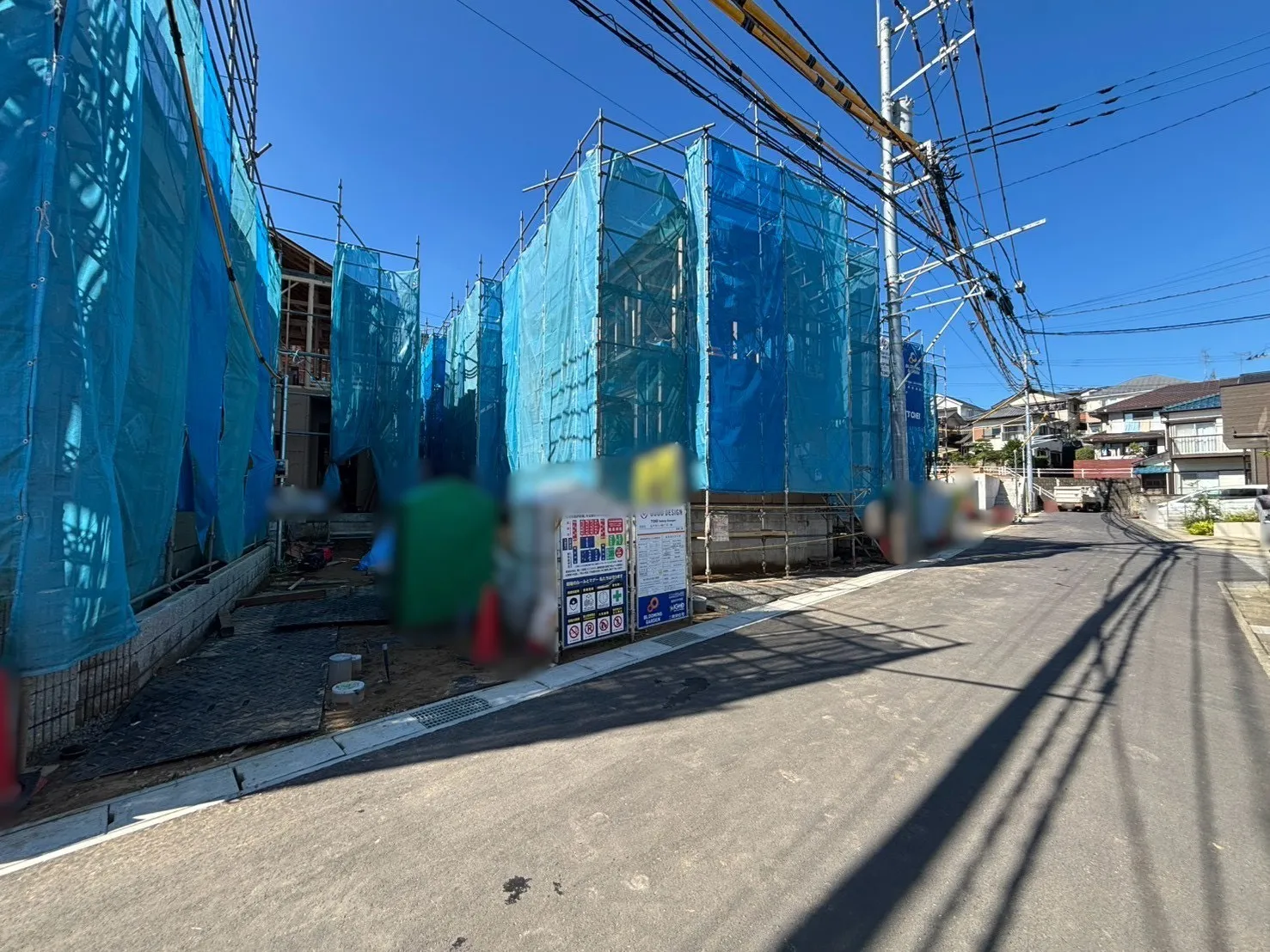 前面道路含む現地写真(⑥号棟)