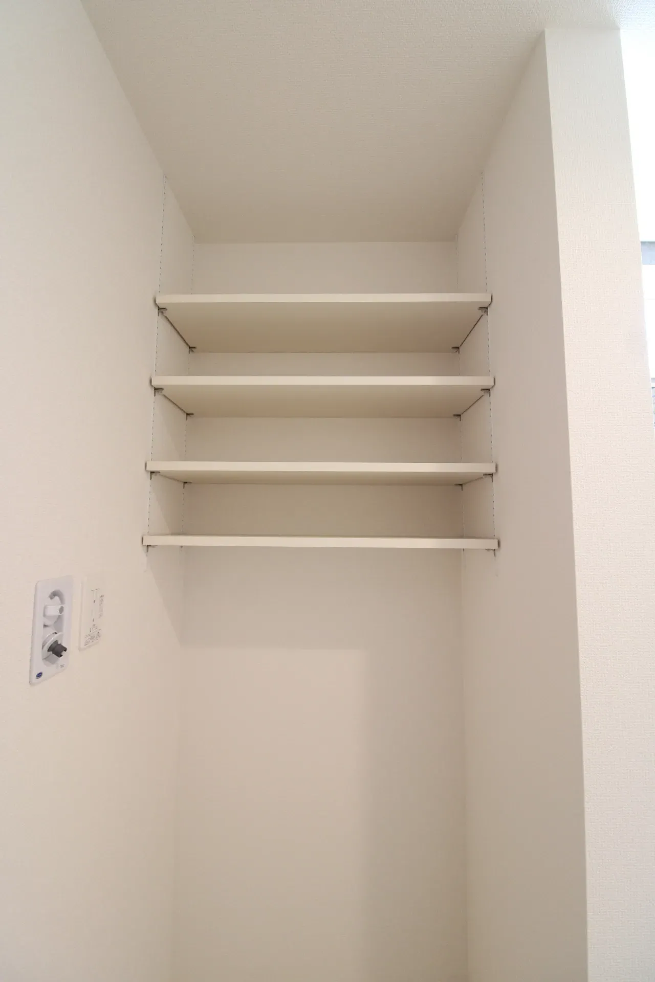 洗面所可動棚