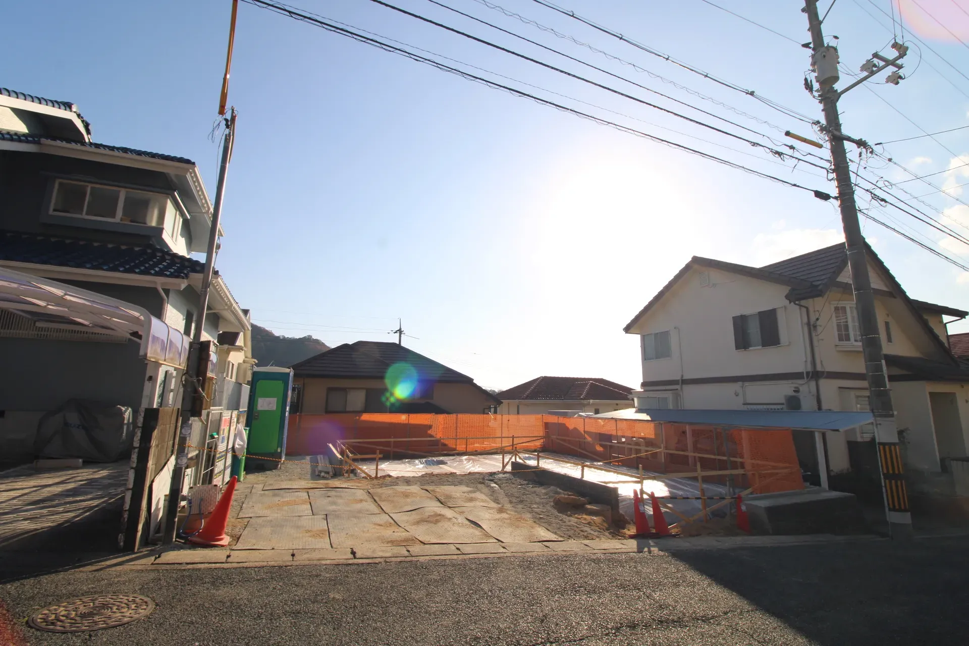 前面道路から見た宅地