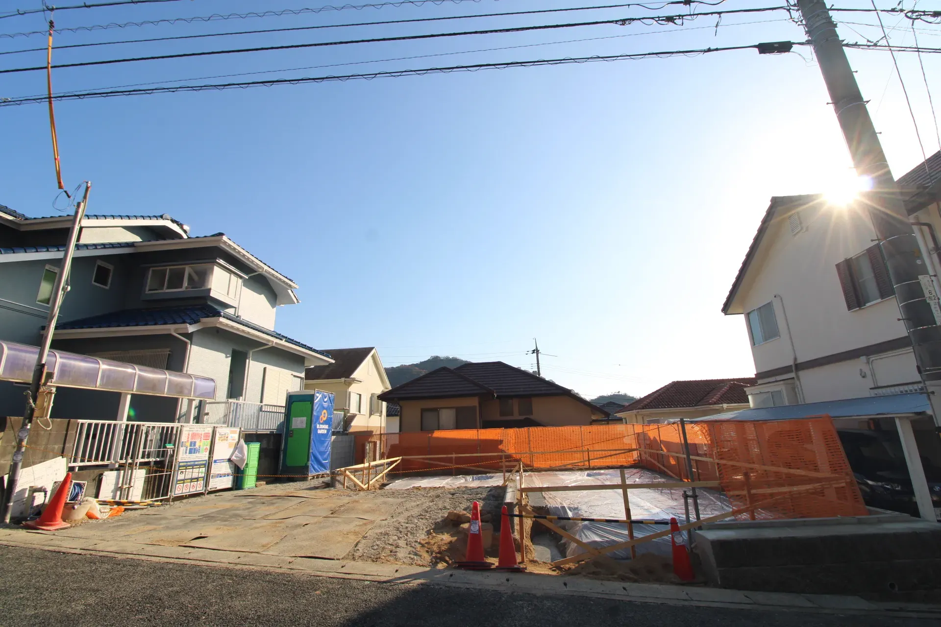 前面道路から見た宅地