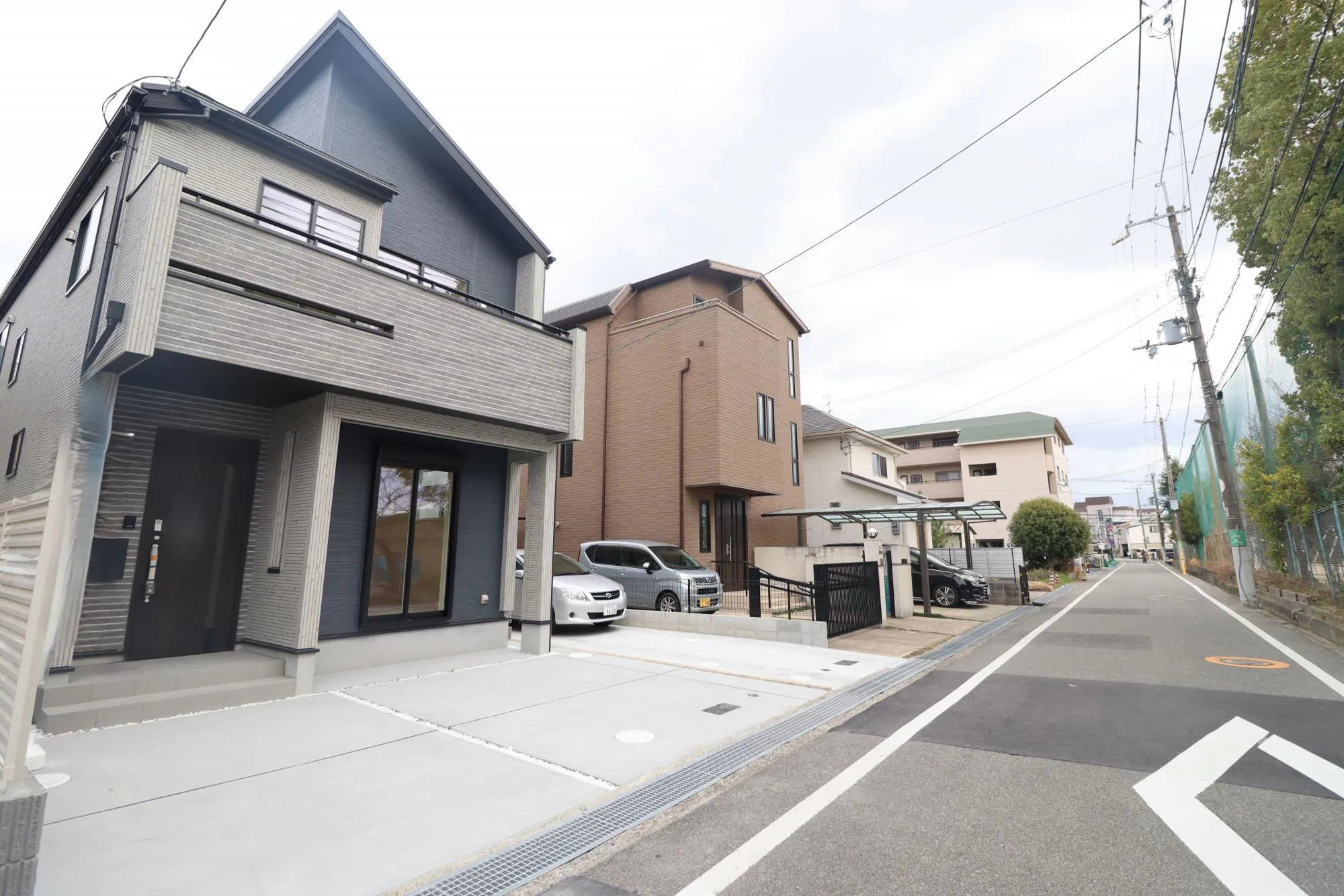 前面道路含む現地写真