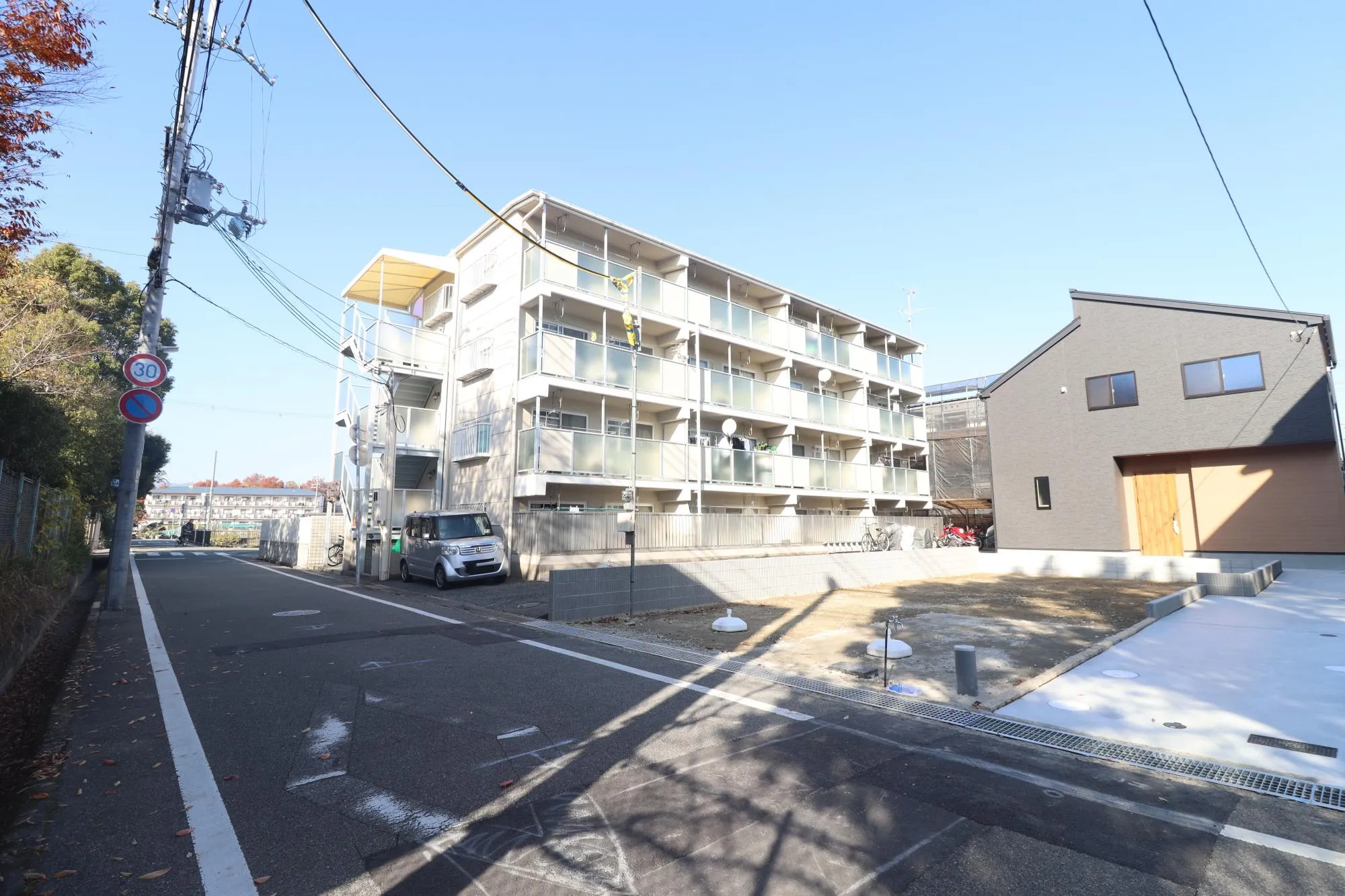 前面道路含む現地写真