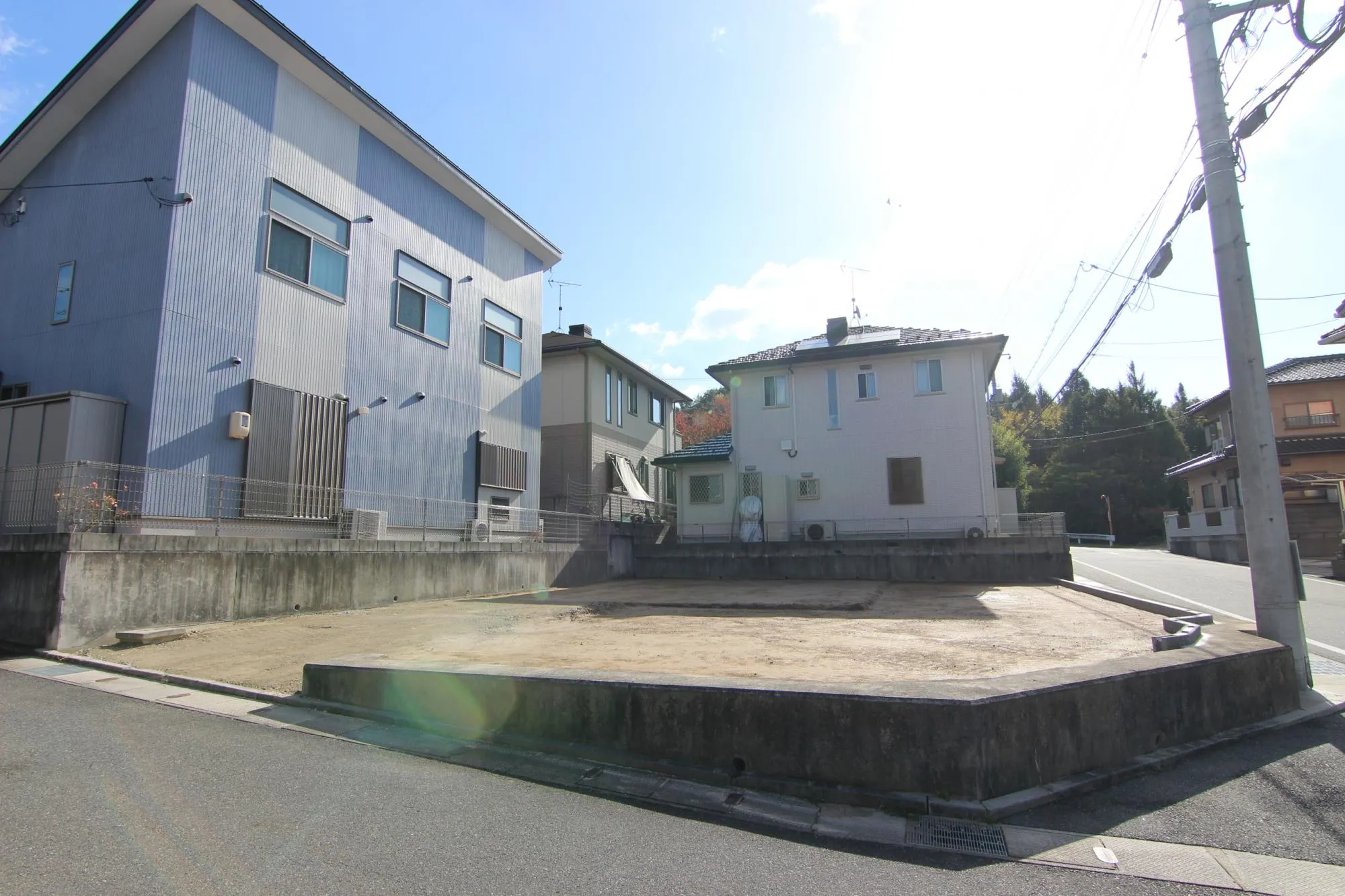 前面道路から見た宅地