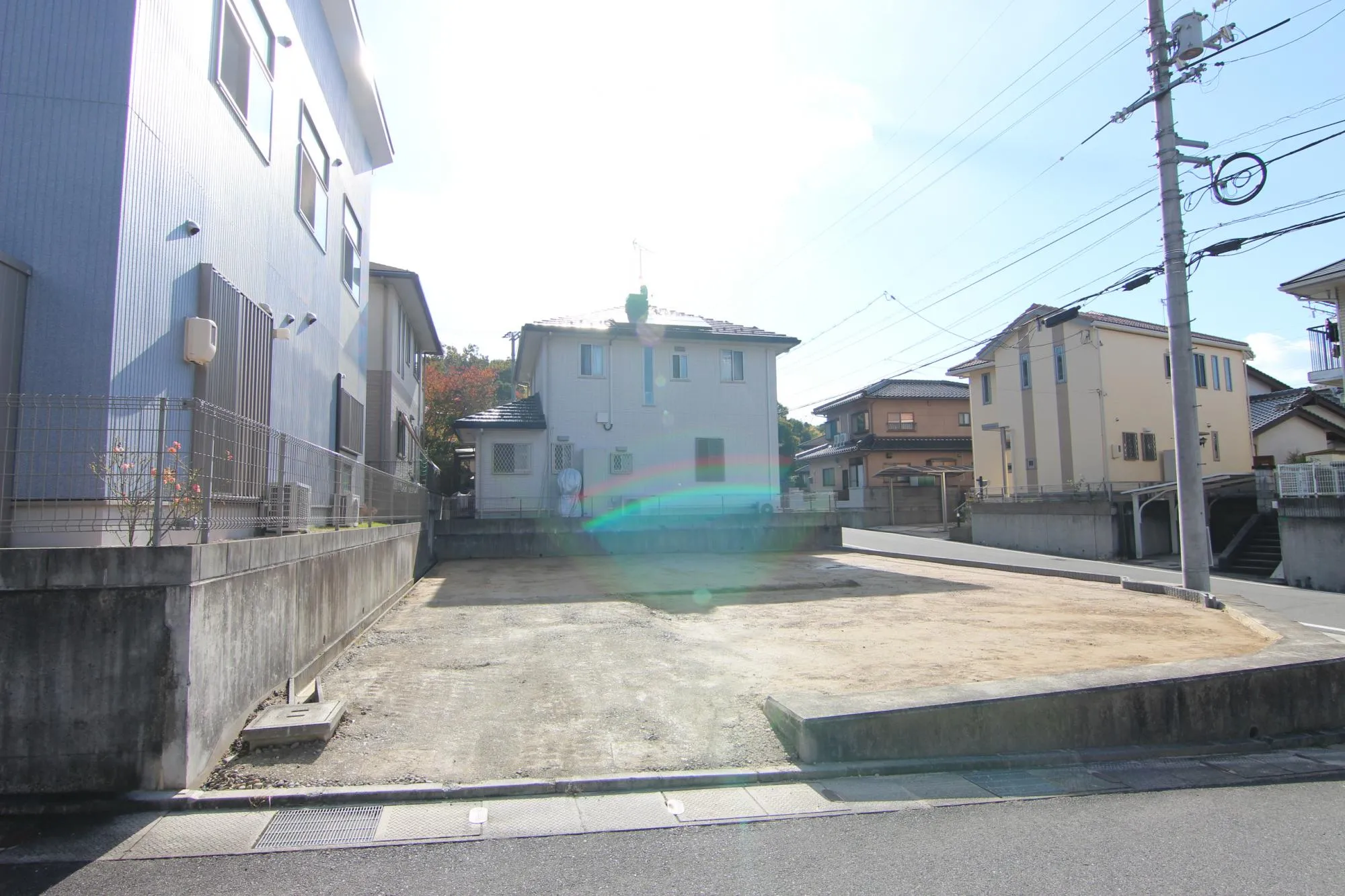 前面道路から見た宅地