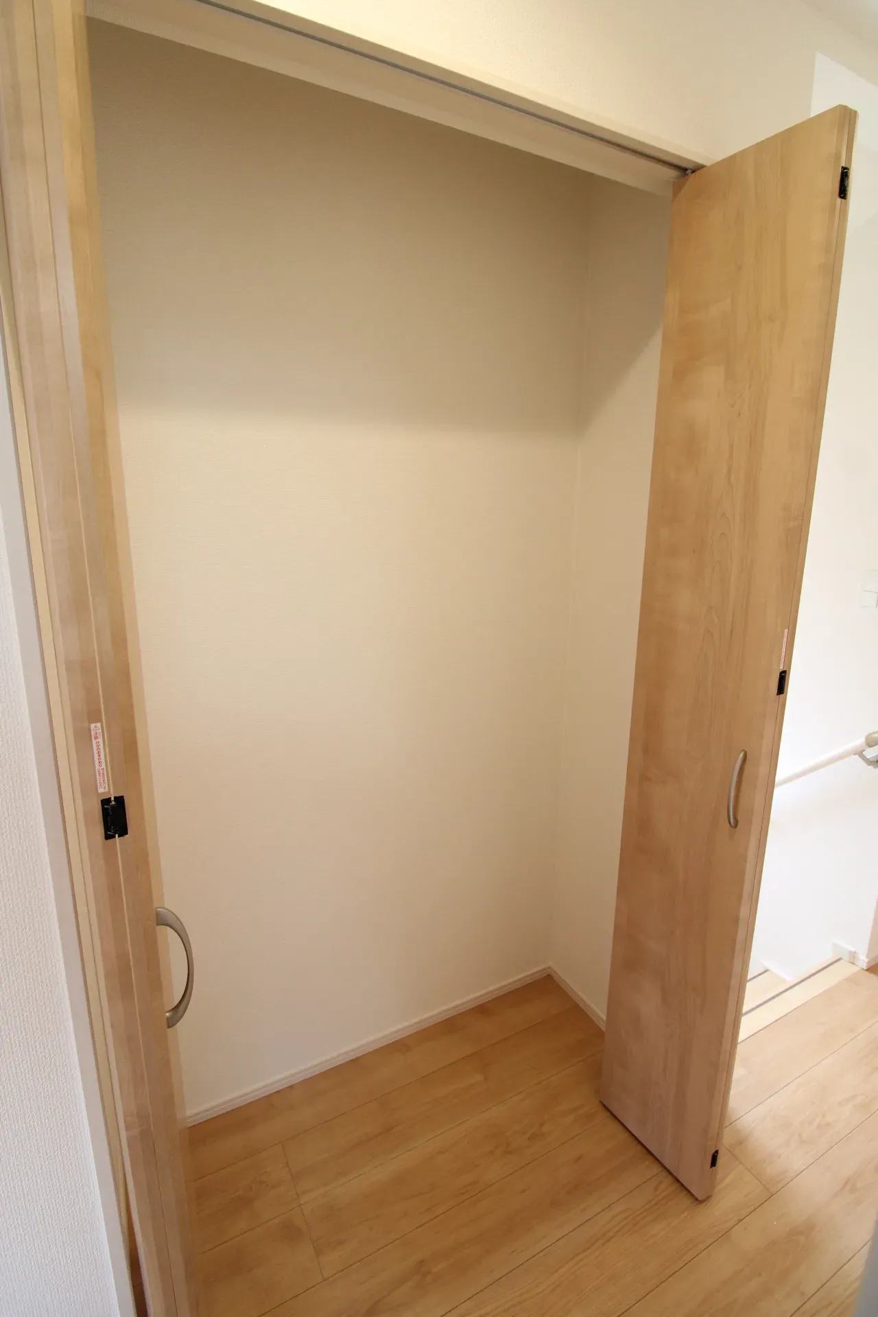 2階廊下収納