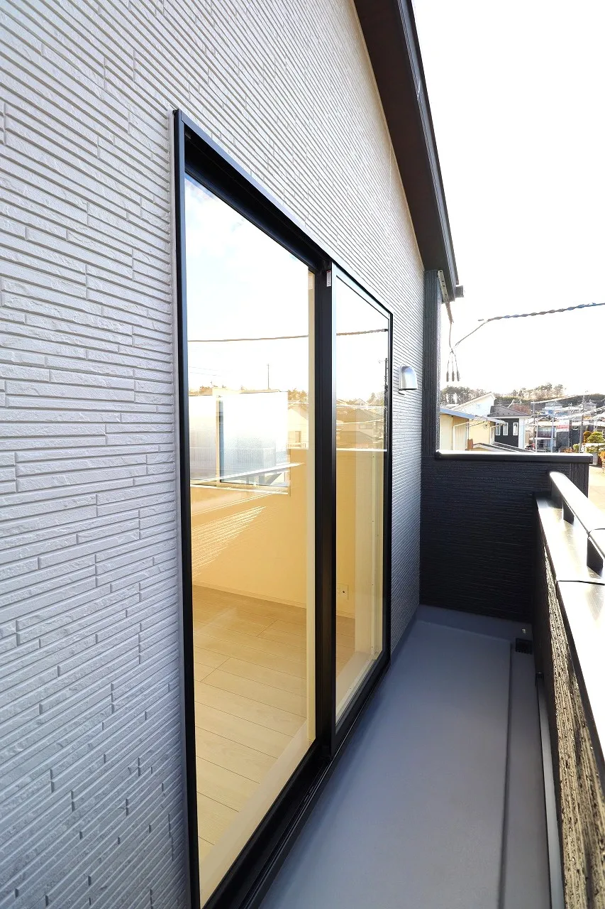 【バルコニー】