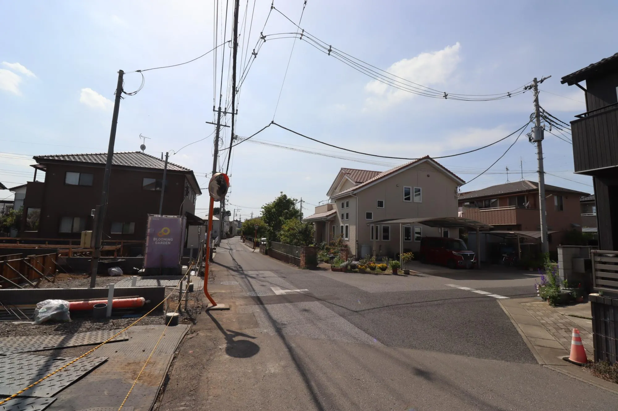 前面道路含む現地(造成後)