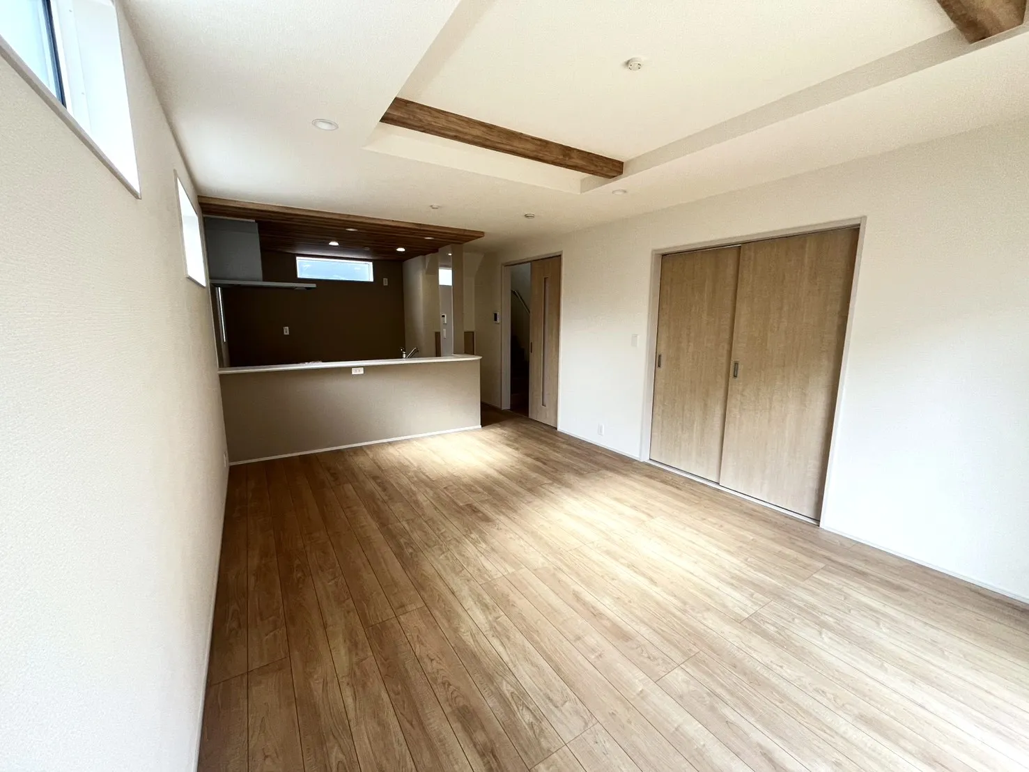 【リビング/2号棟】