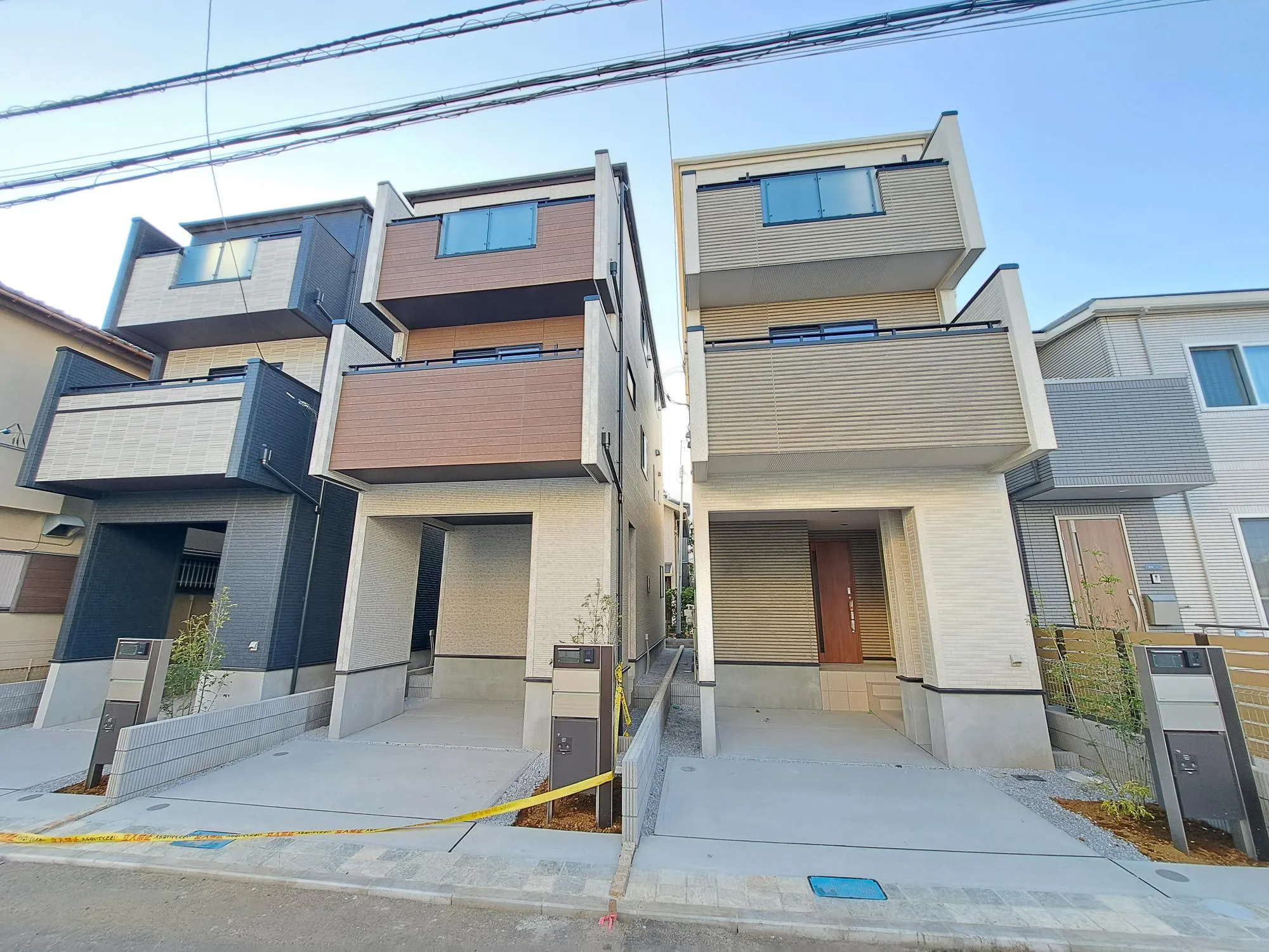 建物とのバランスが取れた外構で、すっきりとした雰囲気が魅力です!						

