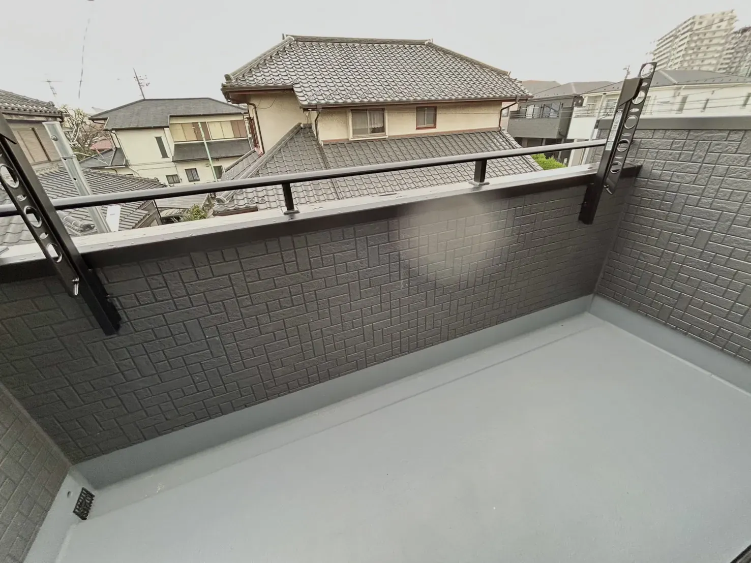 【2号棟】ゆとりのある広々バルコニー