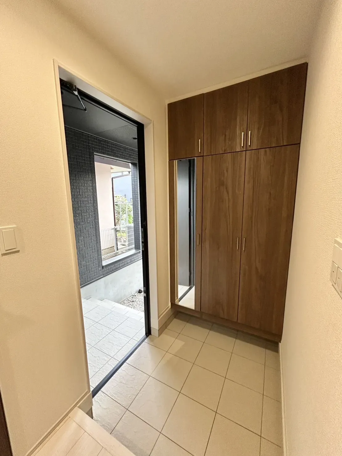 【2号棟】玄関収納