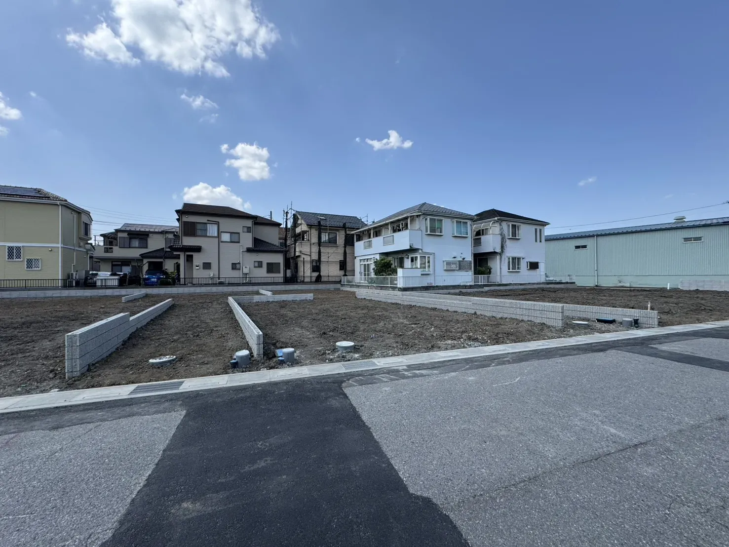 販売現地