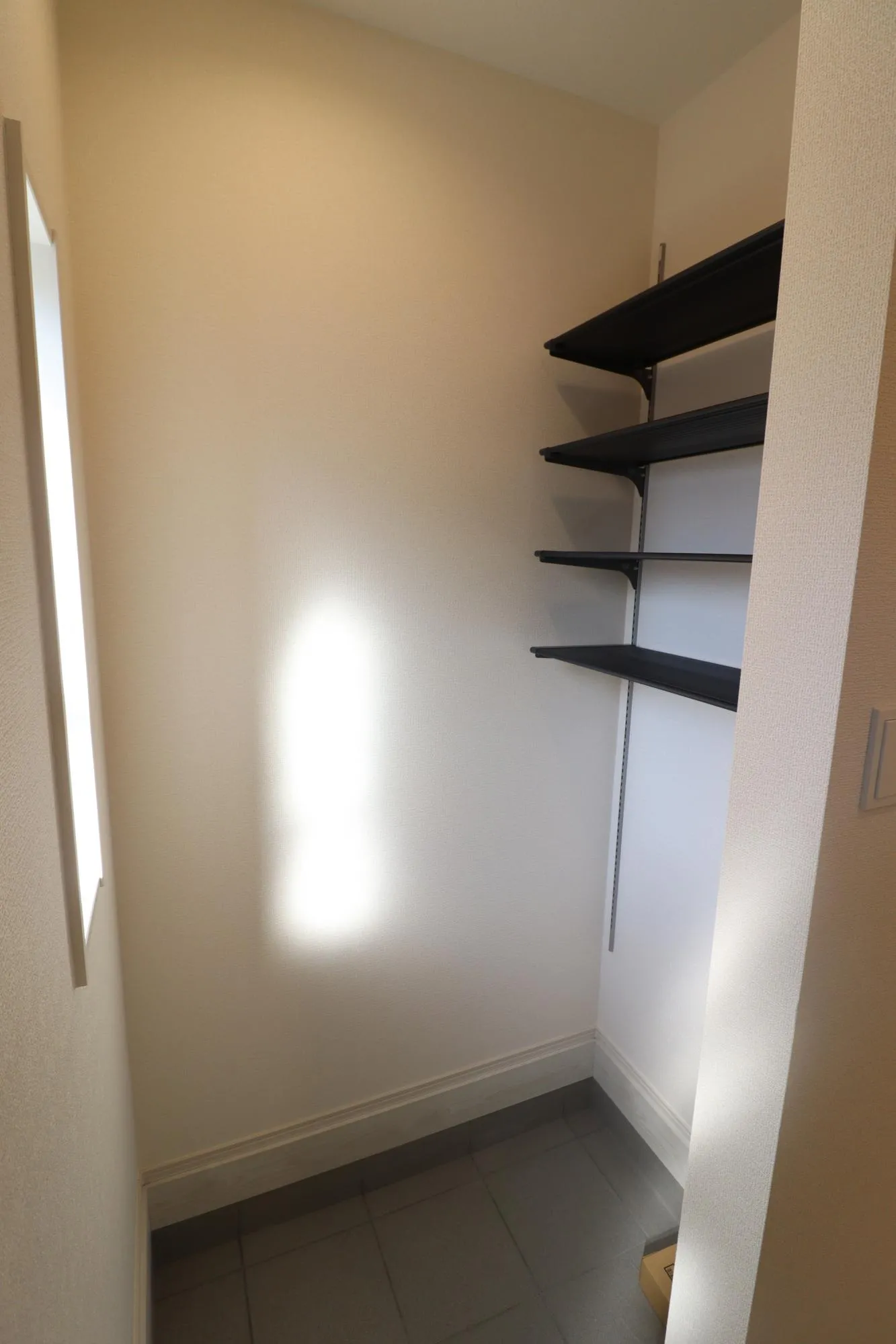 【玄関土間収納】