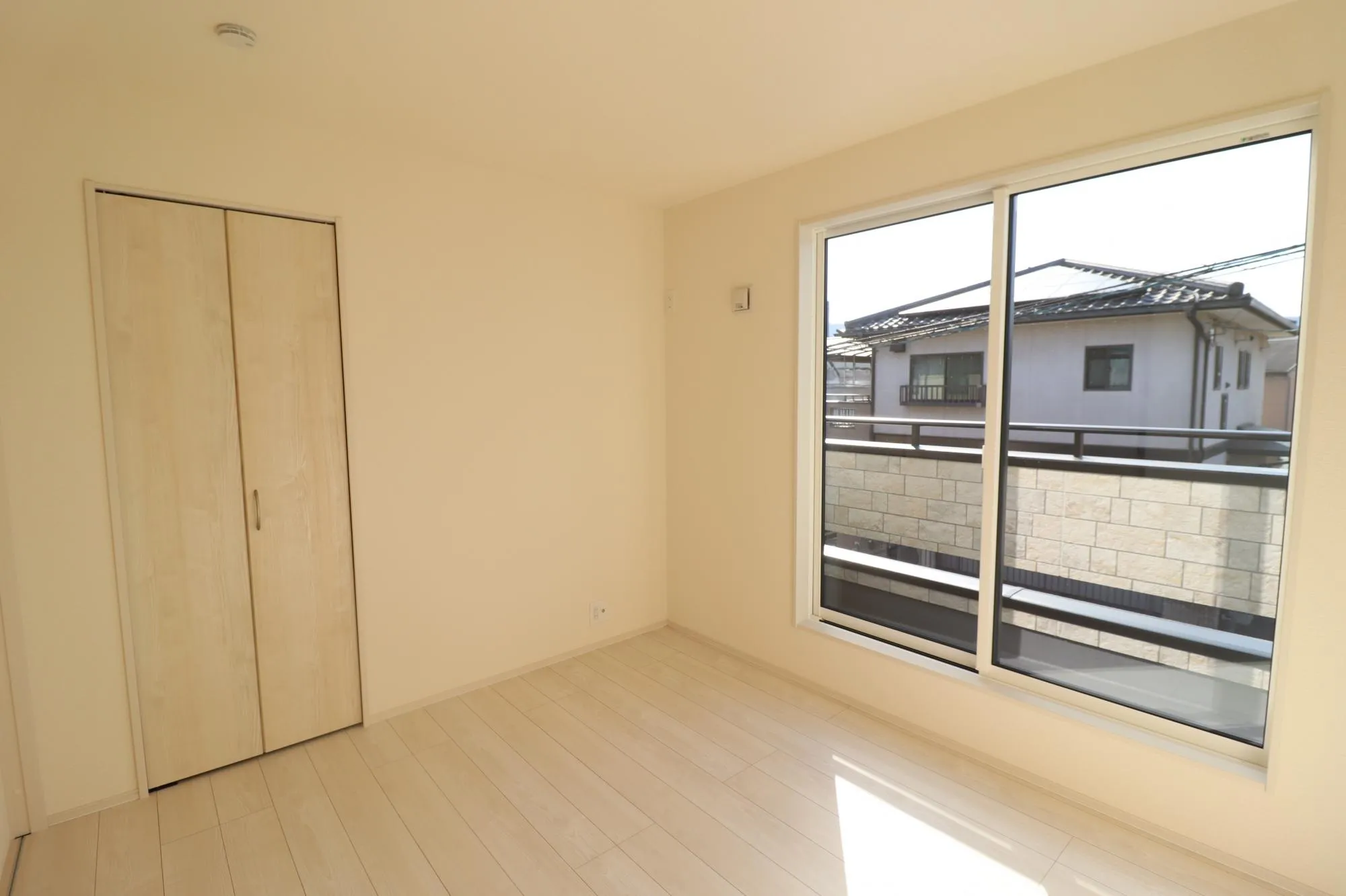 【2階洋室(5.25帖)】