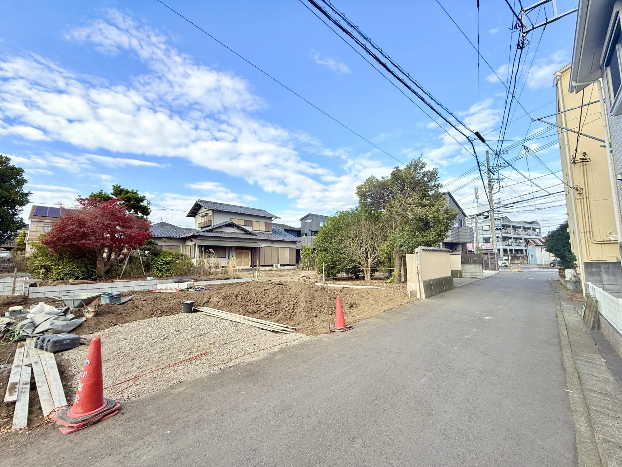 前面道路含む現地写真