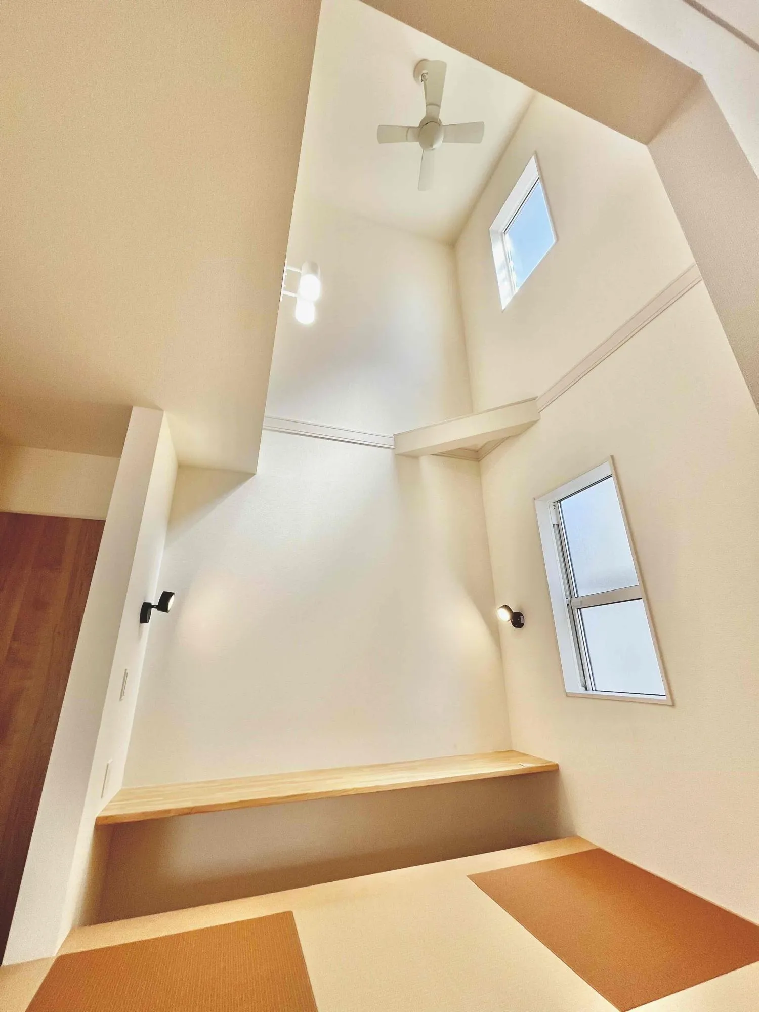 2号棟　吹き抜け