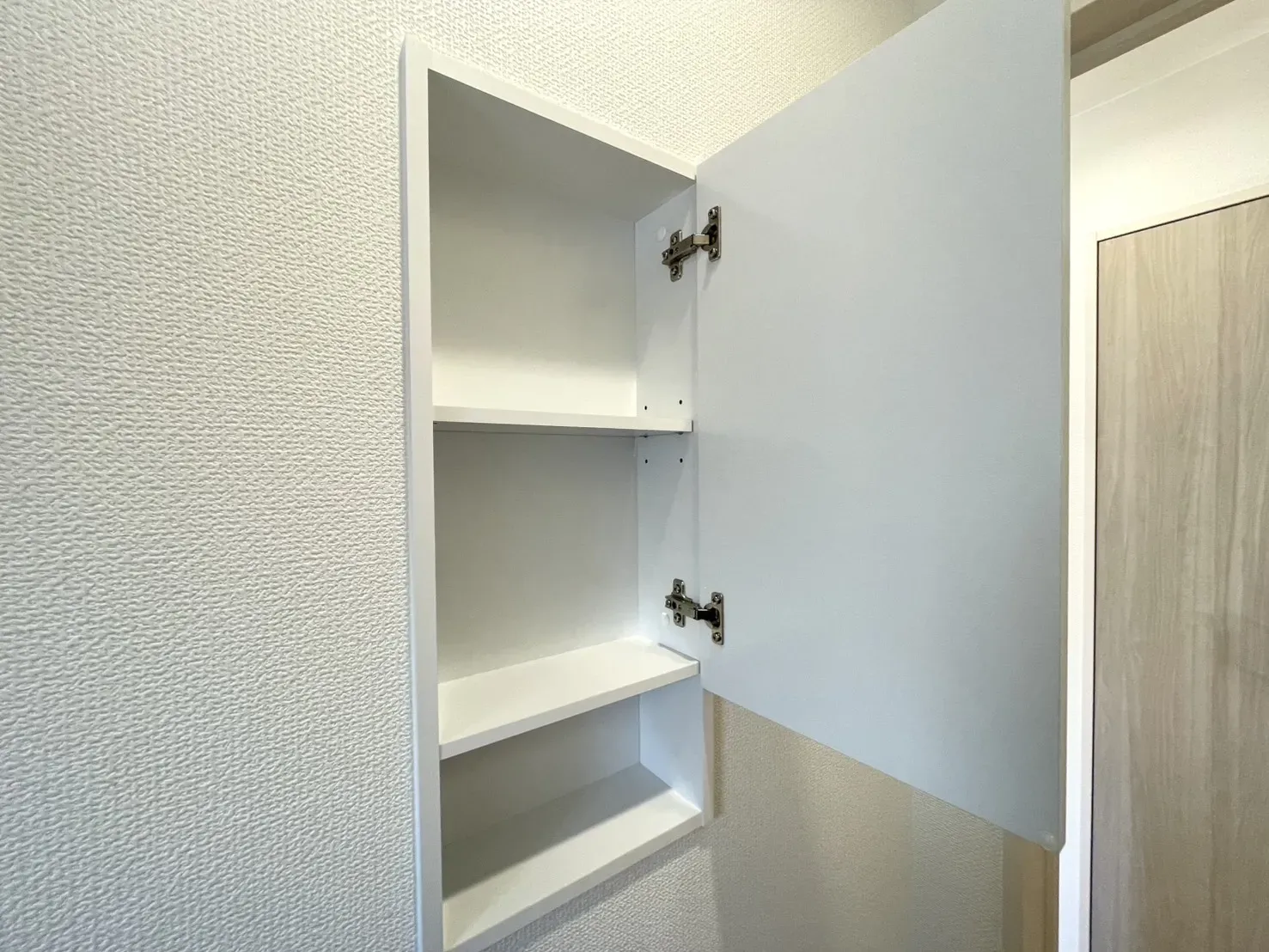 トイレ　壁面収納