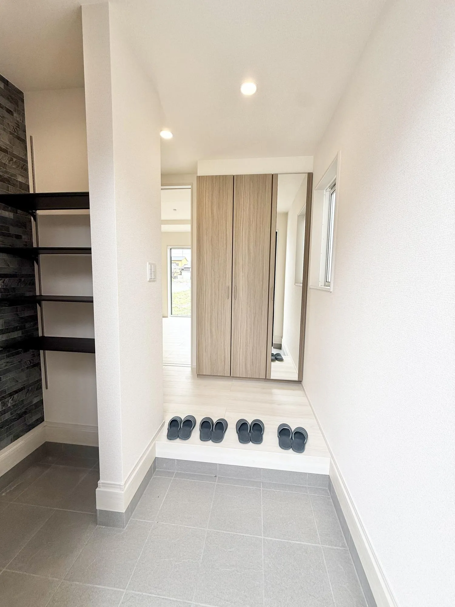 【玄関 | 3号棟】