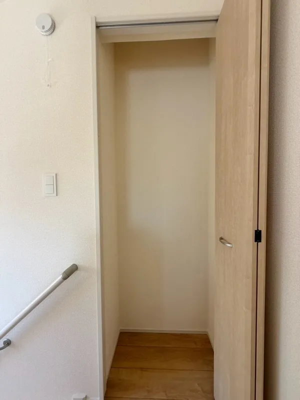 <1号棟>
2F廊下収納